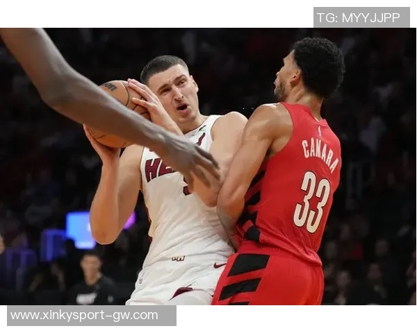 维金斯谈与年轻球员的默契赞约维奇身高与控卫风格完美结合