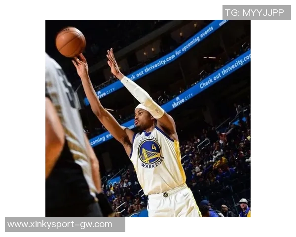 穆迪首次单场命中八记三分球叔叔的挑战激励我不断进步 穆迪首次单场命中八记三分球叔叔的挑战激励我不断进步